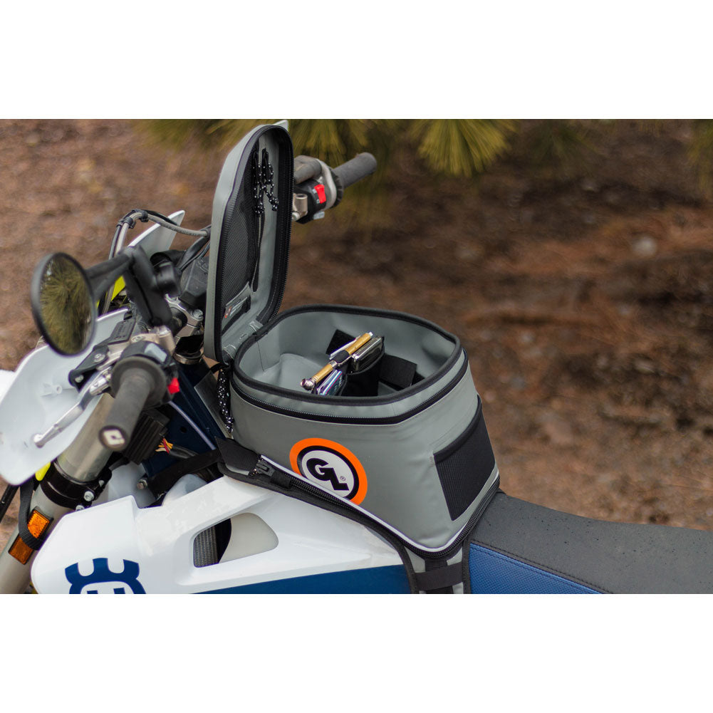 Giant Loop Fandango Tank Bag 2024