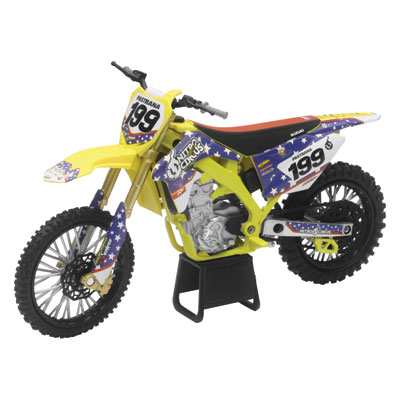 NEW RAY DIE-CAST SUZUKI RM-Z450 TRAVIS PASTRANA NITRO CIRCUS MOTORCYCLE REPLICA
